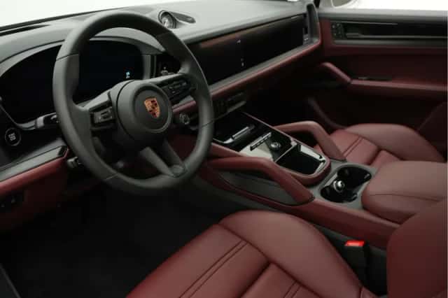 Porsche Cayenne (2026) thumbnail 4
