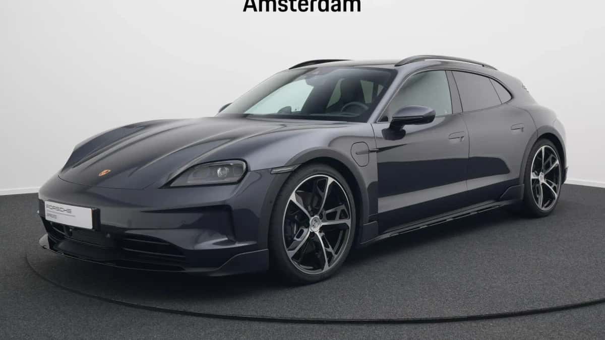 Porsche Taycan (2025) — foto 1