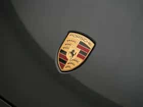 Porsche Taycan (2025) thumbnail 12
