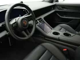 Porsche Taycan (2025) thumbnail 13