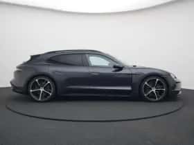 Porsche Taycan (2025) thumbnail 3