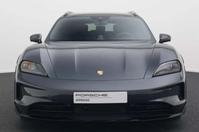 Porsche Taycan (2025) thumbnail 6