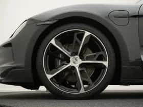 Porsche Taycan (2025) thumbnail 8
