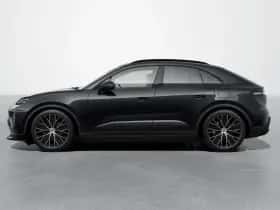 Porsche Macan (2025) thumbnail 2