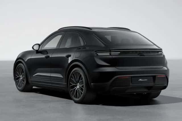 Porsche Macan (2025) thumbnail 3