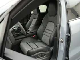 Porsche Cayenne (2025) thumbnail 6