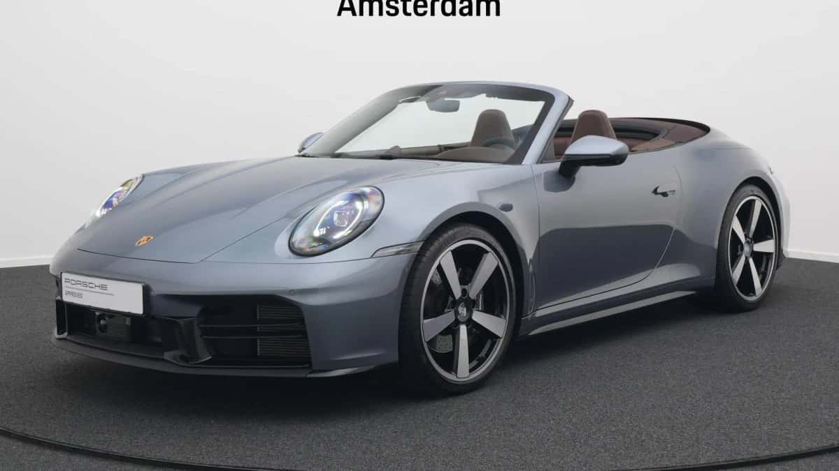 Porsche 911 (2024) — foto 1