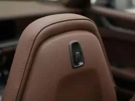 Porsche 911 (2024) thumbnail 12
