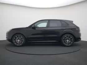 Porsche Cayenne (2024) thumbnail 12