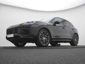 Porsche Cayenne (2024) thumbnail 15