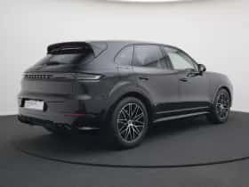 Porsche Cayenne (2024) thumbnail 3