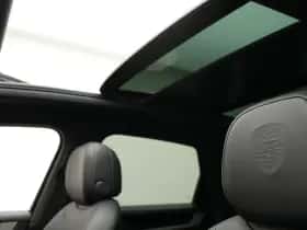 Porsche Cayenne (2024) thumbnail 24
