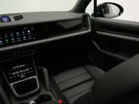 Porsche Cayenne (2024) thumbnail 49