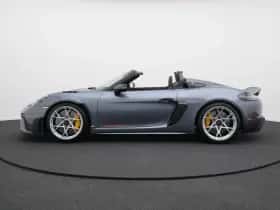 Porsche 718 (2025) thumbnail 2