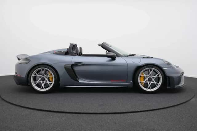 Porsche 718 (2025) thumbnail 5