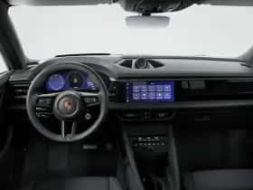 Porsche Macan (2025) thumbnail 5