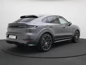 Porsche Cayenne (2026) thumbnail 2
