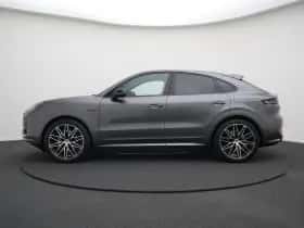 Porsche Cayenne (2026) thumbnail 16