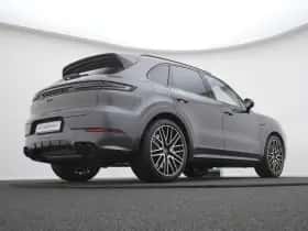 Porsche Cayenne (2026) thumbnail 77