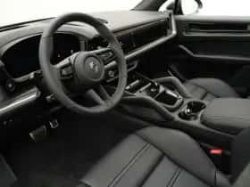 Porsche Cayenne (2026) thumbnail 80