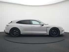 Porsche Taycan (2025) thumbnail 2