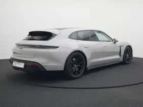 Porsche Taycan (2025) thumbnail 3