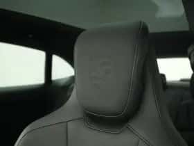 Porsche Taycan (2025) thumbnail 25