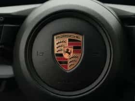 Porsche Taycan (2025) thumbnail 30