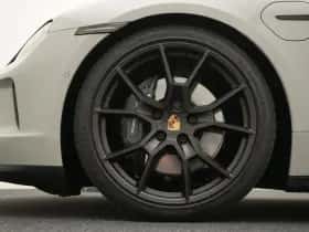 Porsche Taycan (2025) thumbnail 4