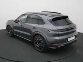 Porsche Cayenne (2025) thumbnail 15