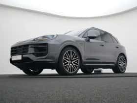 Porsche Cayenne (2025) thumbnail 24