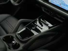 Porsche Cayenne (2025) thumbnail 49