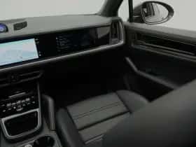 Porsche Cayenne (2025) thumbnail 53