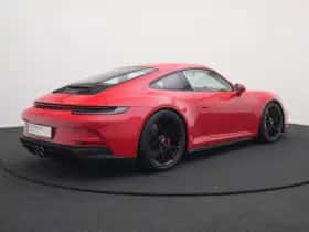 Porsche 911 (2022) thumbnail 3