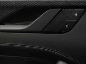 Porsche 911 (2022) thumbnail 24
