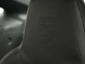 Porsche 911 (2022) thumbnail 6