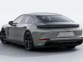 Porsche Panamera (2026) thumbnail 3