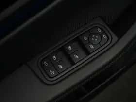 Porsche Macan (2025) thumbnail 17