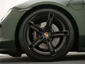 Porsche Taycan (2025) thumbnail 11