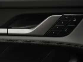 Porsche Taycan (2025) thumbnail 18