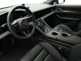 Porsche Taycan (2025) thumbnail 28