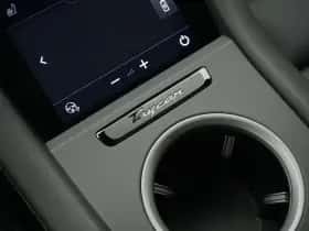 Porsche Taycan (2025) thumbnail 30
