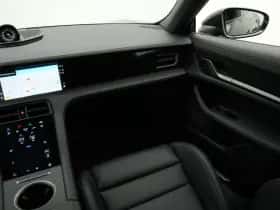 Porsche Taycan (2025) thumbnail 52