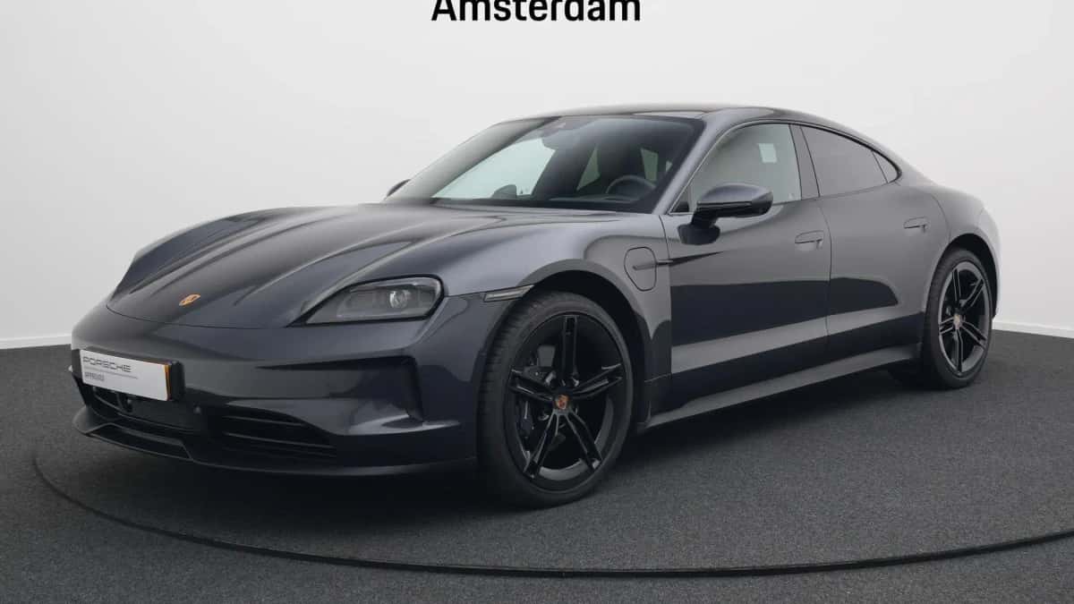 Porsche Taycan (2024) — foto 1