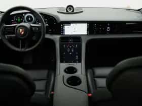 Porsche Taycan (2024) thumbnail 44