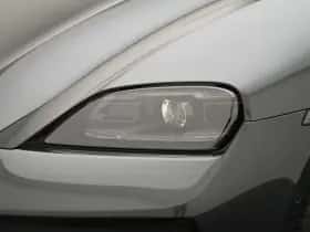 Porsche Taycan (2024) thumbnail 9