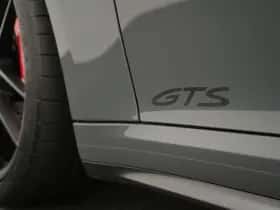 Porsche 911 (2024) thumbnail 18
