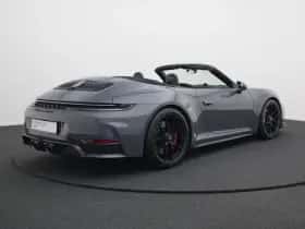 Porsche 911 (2024) thumbnail 3