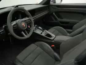 Porsche 911 (2024) thumbnail 5