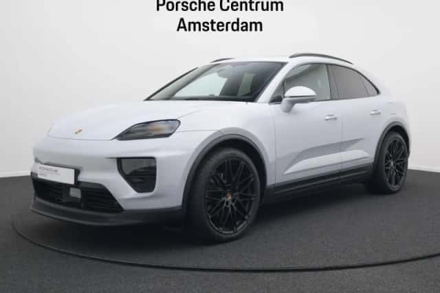 Porsche Macan (2026) thumbnail 1